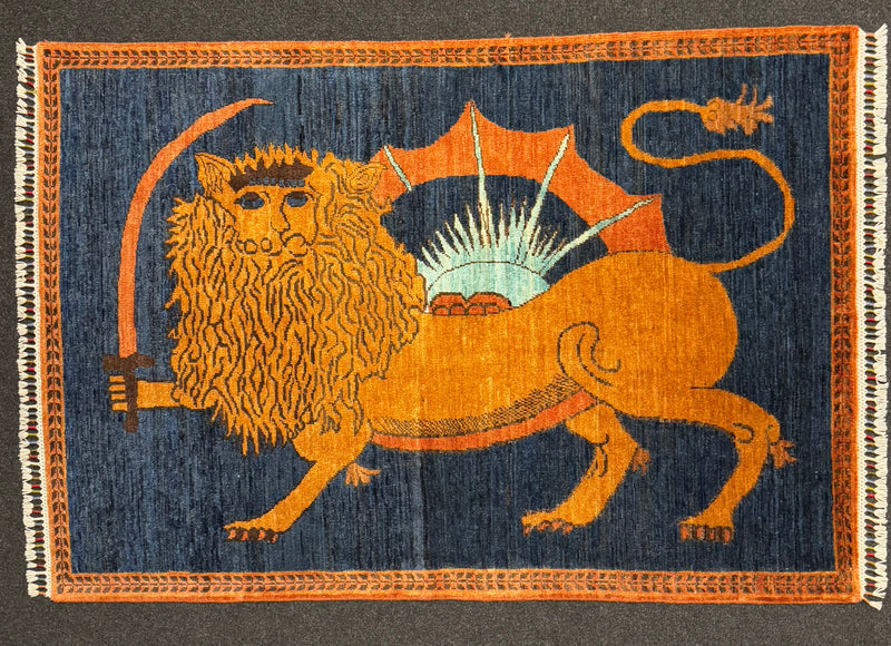 Handknuten Gabbeh‑matta med designen “Figural" — 144 × 99 cm