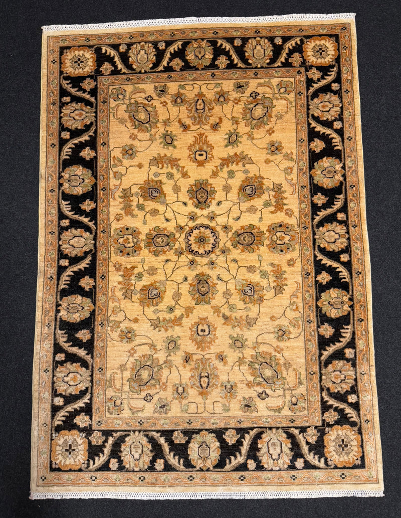 Fine Ziegler Handknuten Matta — 184 × 129 cm