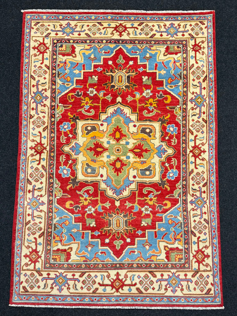 Handknuten Kazak‑matta — 180 × 120 cm