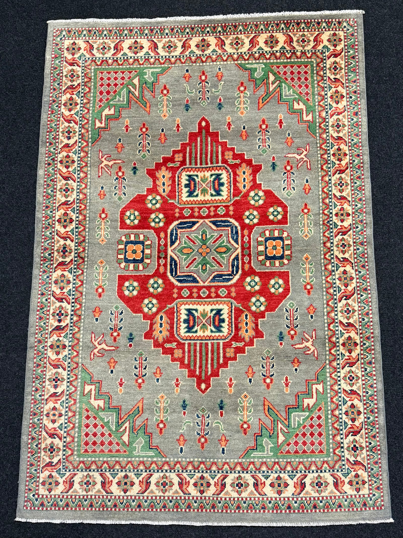 Handknuten Kazak‑matta — 183 × 119 cm