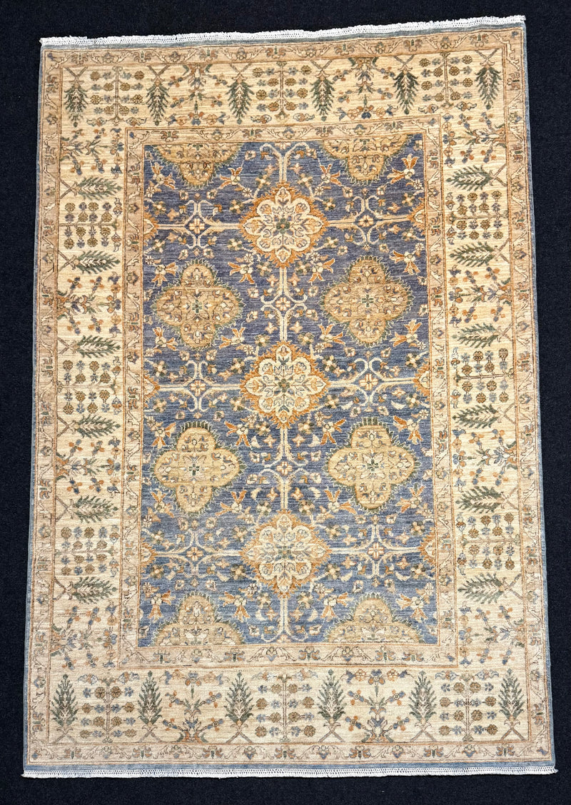 Fine Ziegler Handknuten Matta — 246 × 166 cm