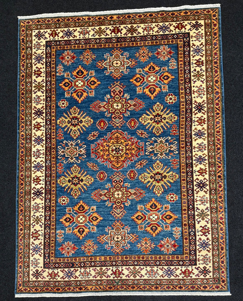 Handknuten fine Kazak‑matta — 205×152 cm