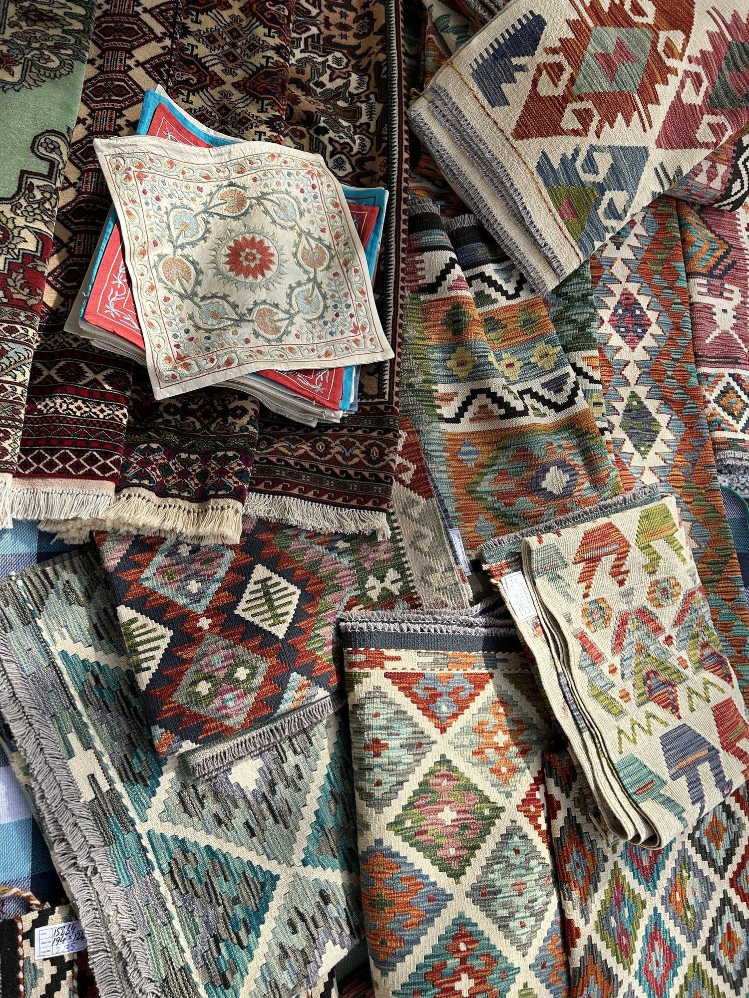 Handvävda Kelimmattor