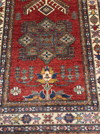 Handknuten fine Kazak‑matta — 308 × 83 cm