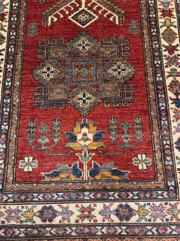 Handknuten fine Kazak‑matta — 308 × 83 cm