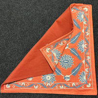 Silk Suzani Kuddfodral 50 cm x 50 cm