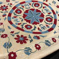 Silk Suzani Kuddfodral 50 cm x 50 cm