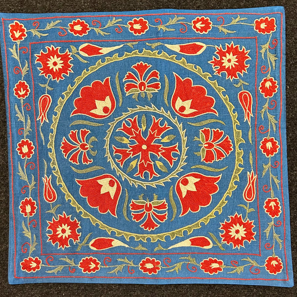 Silk Suzani Kuddfodral 50 cm x 50 cm