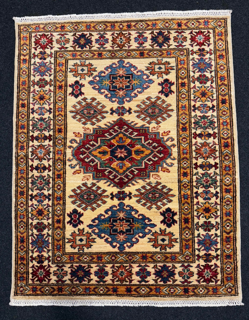 Handknuten fine Kazak‑matta — 116× 91 cm
