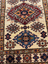 Handknuten fine Kazak‑matta — 116× 91 cm