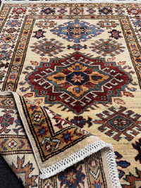 Handknuten fine Kazak‑matta — 116× 91 cm