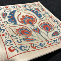 Silk Suzani Kuddfodral 50 cm x 50 cm