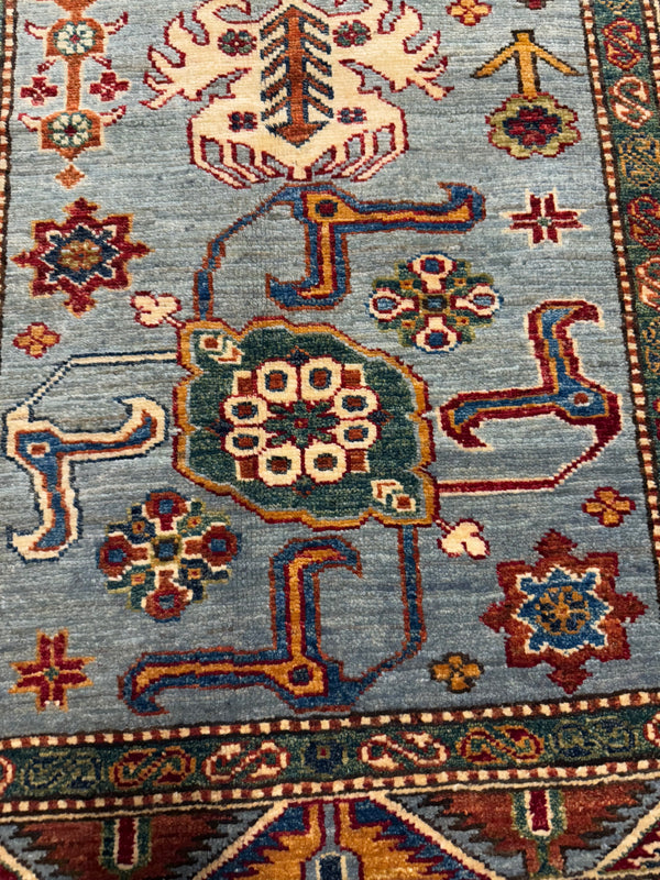 Handknuten fine Kazak‑matta — 129 × 87 cm