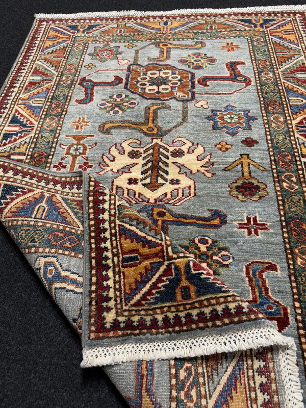 Handknuten fine Kazak‑matta — 129 × 87 cm