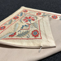 Silk Suzani Kuddfodral 50 cm x 50 cm