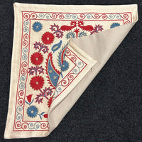 Silk Suzani Kuddfodral 50 cm x 50 cm