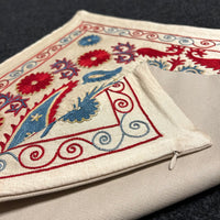 Silk Suzani Kuddfodral 50 cm x 50 cm