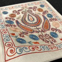 Silk Suzani Kuddfodral 50 cm x 50 cm