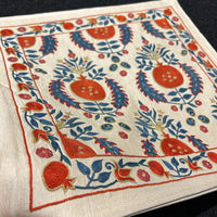 Silk Suzani Kuddfodral 50 cm x 50 cm