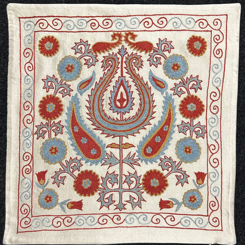 Silk Suzani Kuddfodral 50 cm x 50 cm