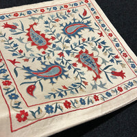 Silk Suzani Kuddfodral 50 cm x 50 cm