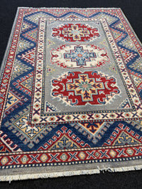 Handknuten fine Kazak‑matta — 138× 97 cm