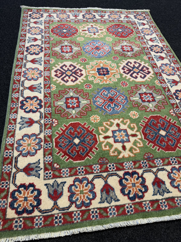 Handknuten Kazak‑matta — 117× 79 cm