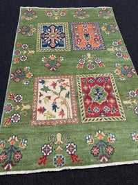 Handknuten Kazak‑matta — 126× 82 cm