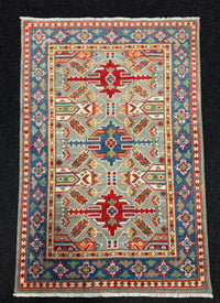 Handknuten Kazak‑matta — 125 × 82 cm