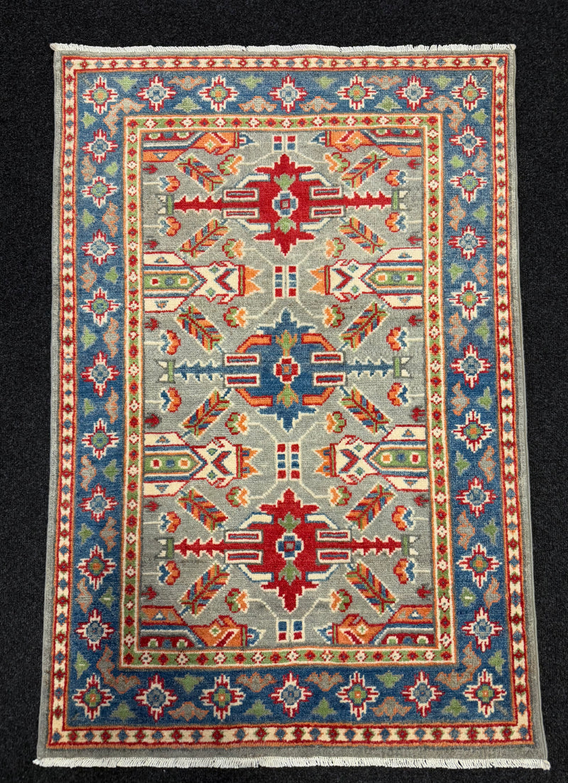 Handknuten Kazak‑matta — 125 × 82 cm