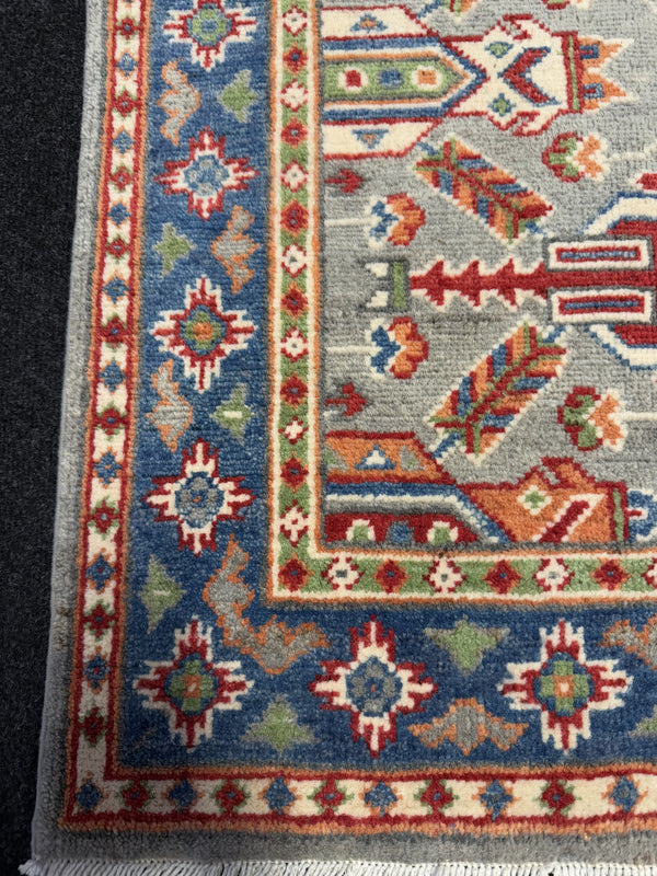 Handknuten Kazak‑matta — 125 × 82 cm