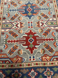 Handknuten Kazak‑matta — 125 × 82 cm