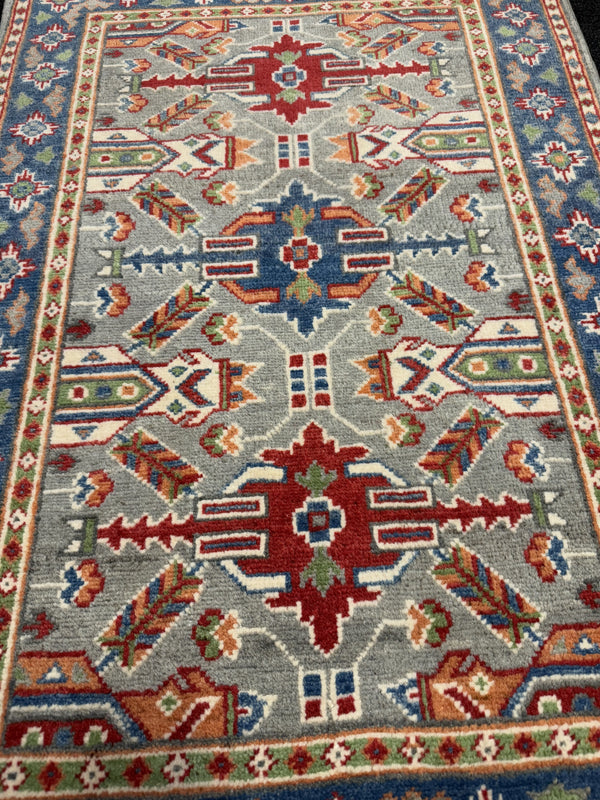 Handknuten Kazak‑matta — 125 × 82 cm