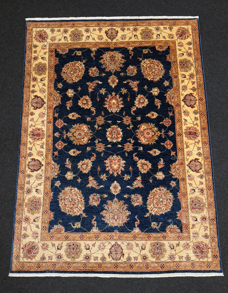 Fine Ziegler Handknuten Matta  — 207 × 150 cm