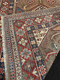 Handknuten Kazak‑matta — 185 × 122 cm