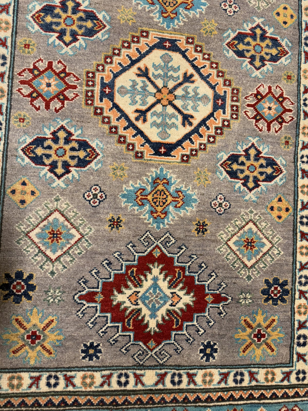 Handknuten Kazak‑matta — 178 × 120 cm