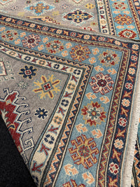 Handknuten Kazak‑matta — 178 × 120 cm