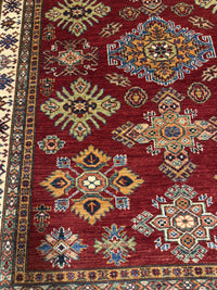 Handknuten fine Kazak‑matta — 205×154 cm