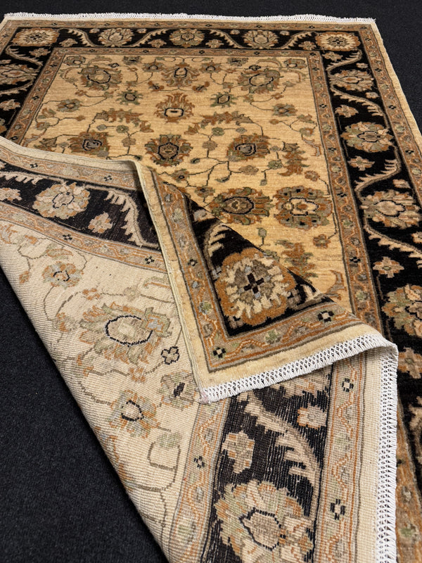 Fine Ziegler Handknuten Matta  — 184 × 129 cm