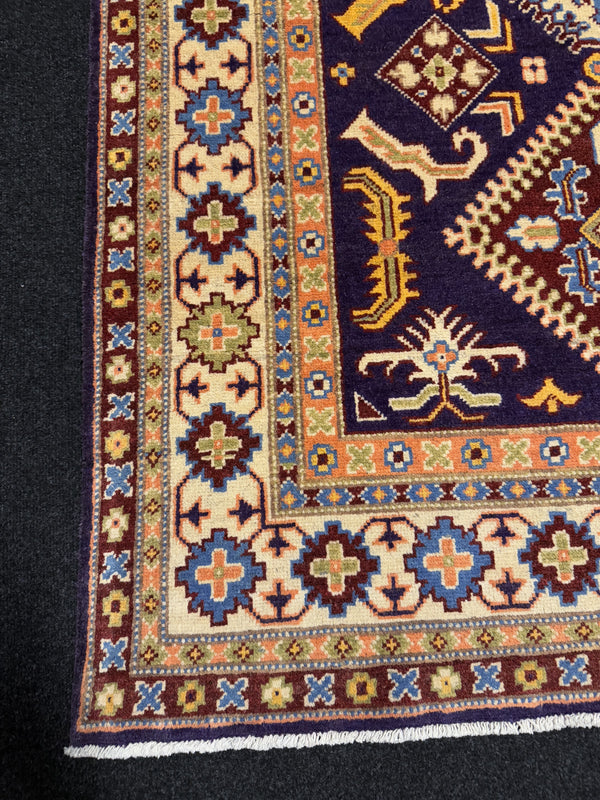 Handknuten Kazak‑matta — 182 × 124 cm