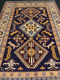 Handknuten Kazak‑matta — 182 × 124 cm