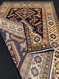 Handknuten Kazak‑matta — 182 × 124 cm