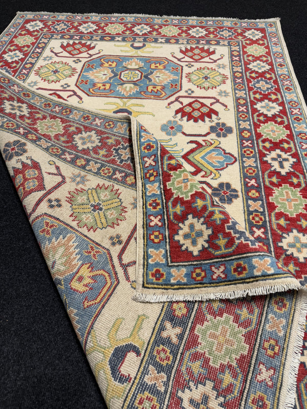 Handknuten Kazak‑matta — 178 × 119 cm