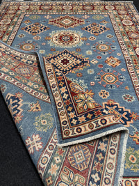 Handknuten fine Kazak‑matta — 207× 148 cm