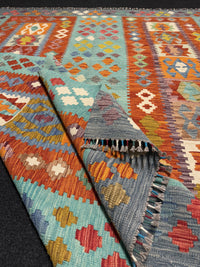 Handvävd Ull kelimmatta - 237 x 183 cm