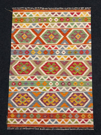 Handvävd Ull kelimmatta - 186 x 127 cm