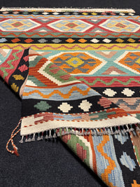 Handvävd Ull kelimmatta - 193 x 153 cm