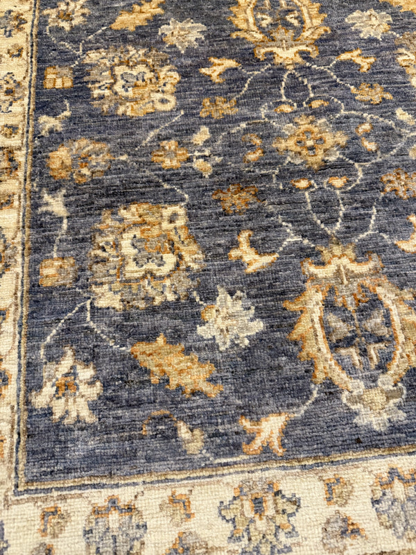 Fine Ziegler Handknuten Matta  — 106 × 103 cm