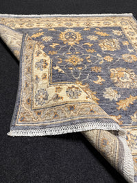 Fine Ziegler Handknuten Matta  — 106 × 103 cm