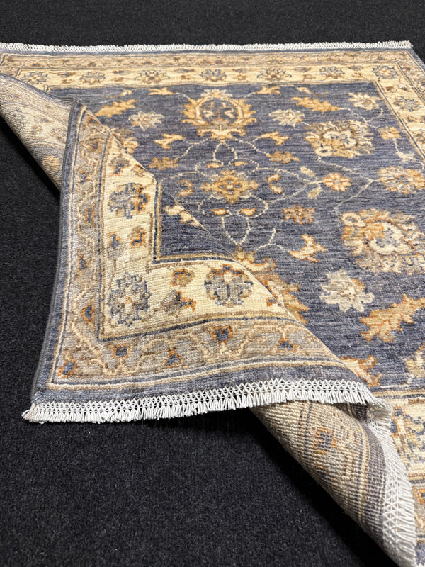 Fine Ziegler Handknuten Matta  — 106 × 103 cm